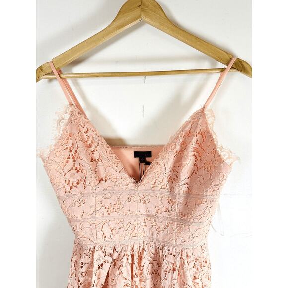 NBD REVOLVE Give It Up Light Pink Lace Mini Dress Woman’s Small NWT Fairy Whimsy - Picture 4 of 16